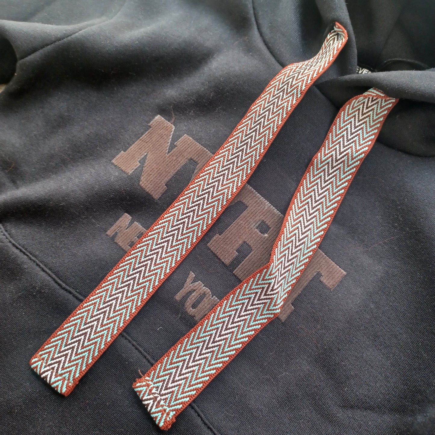 NEVER TOO - Felpa cappuccio