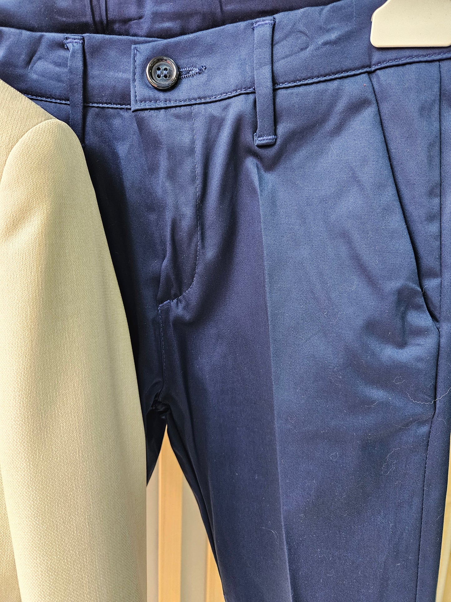 NEVER TOO - Completo con camicia papillon pantalone