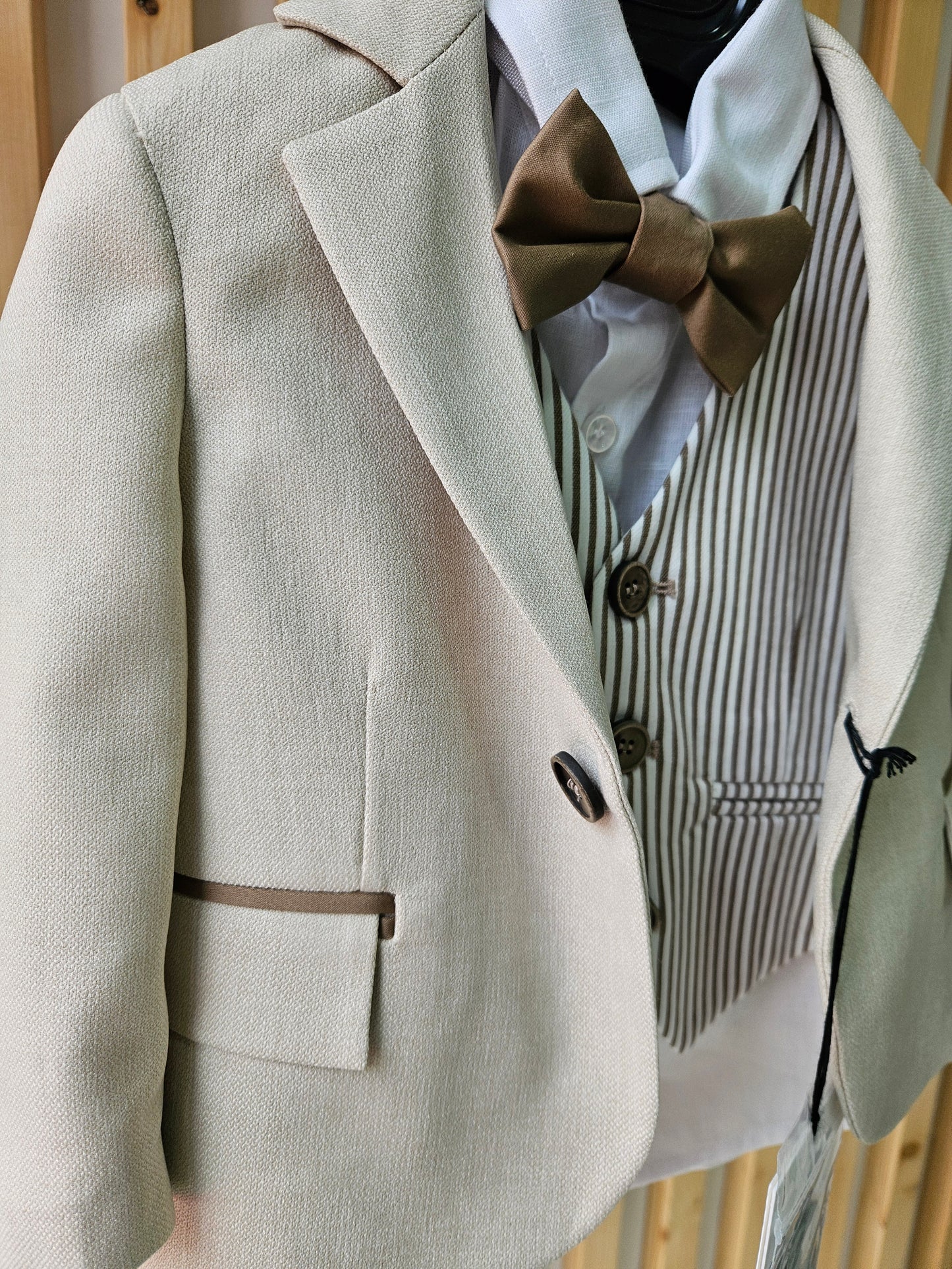 NEVER TOO - Completo con camicia papillon gilet pantalone