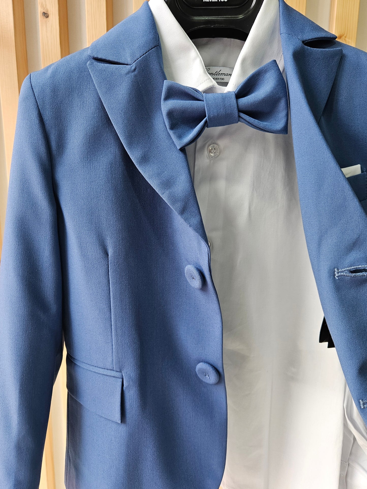 NEVER TOO - Completo mono petto con camicia papillon pantalone