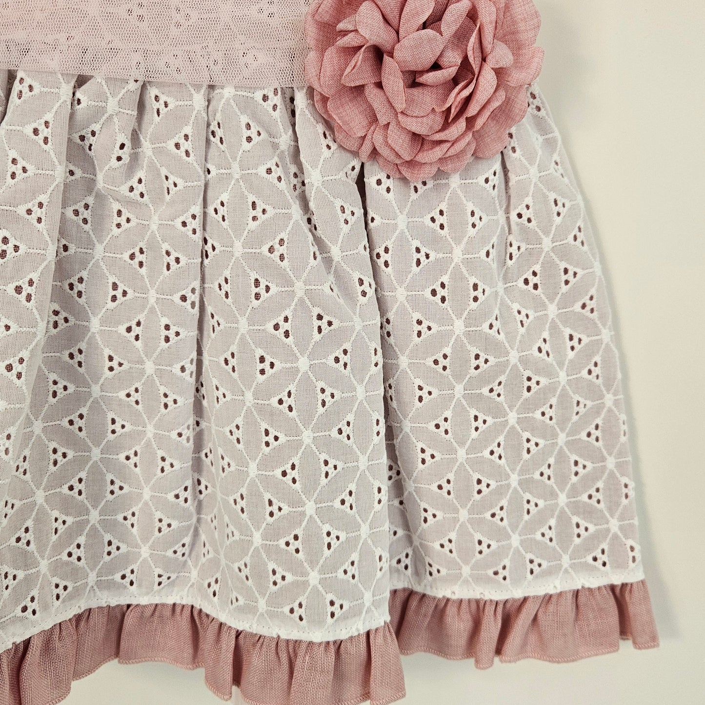 JULIANA - Vestito macramè con cinta fiore in vita