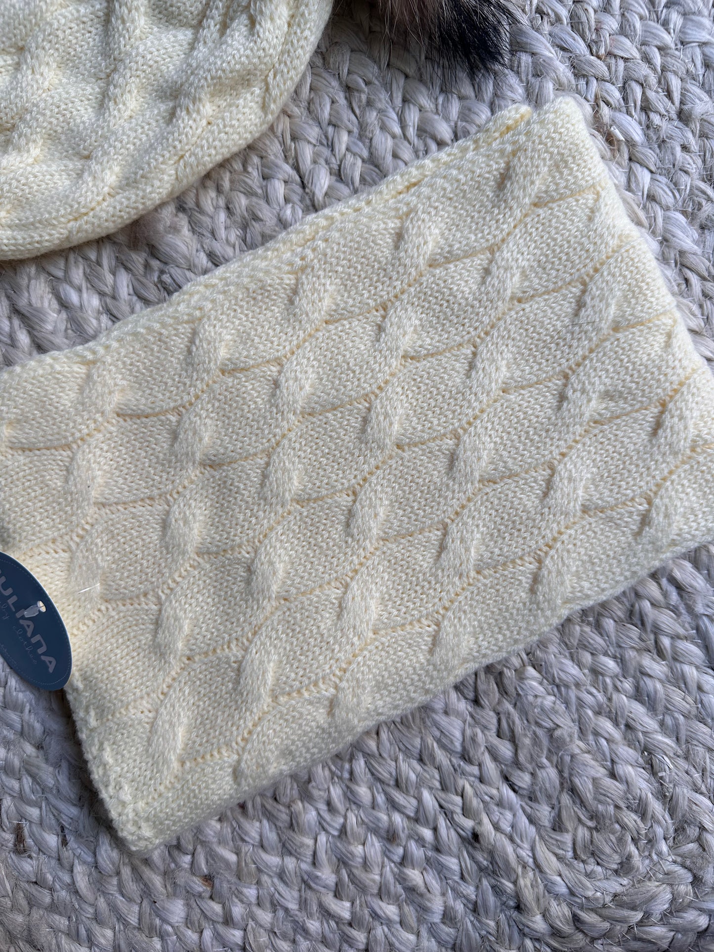 JULIANA - Set cappello e sciarpa pon pon