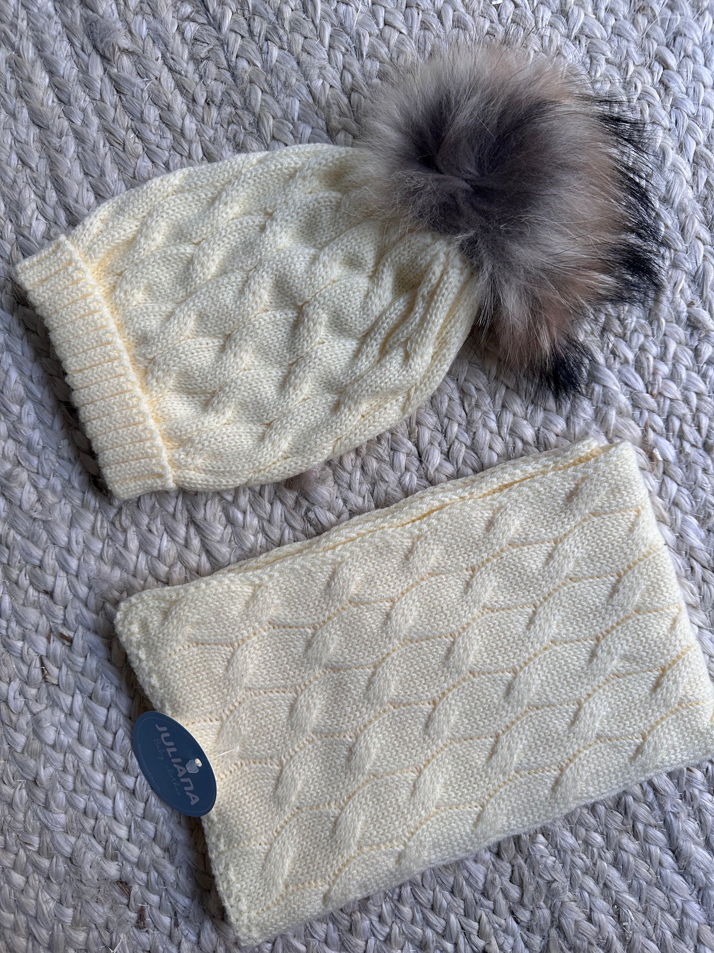 JULIANA - Set cappello e sciarpa pon pon