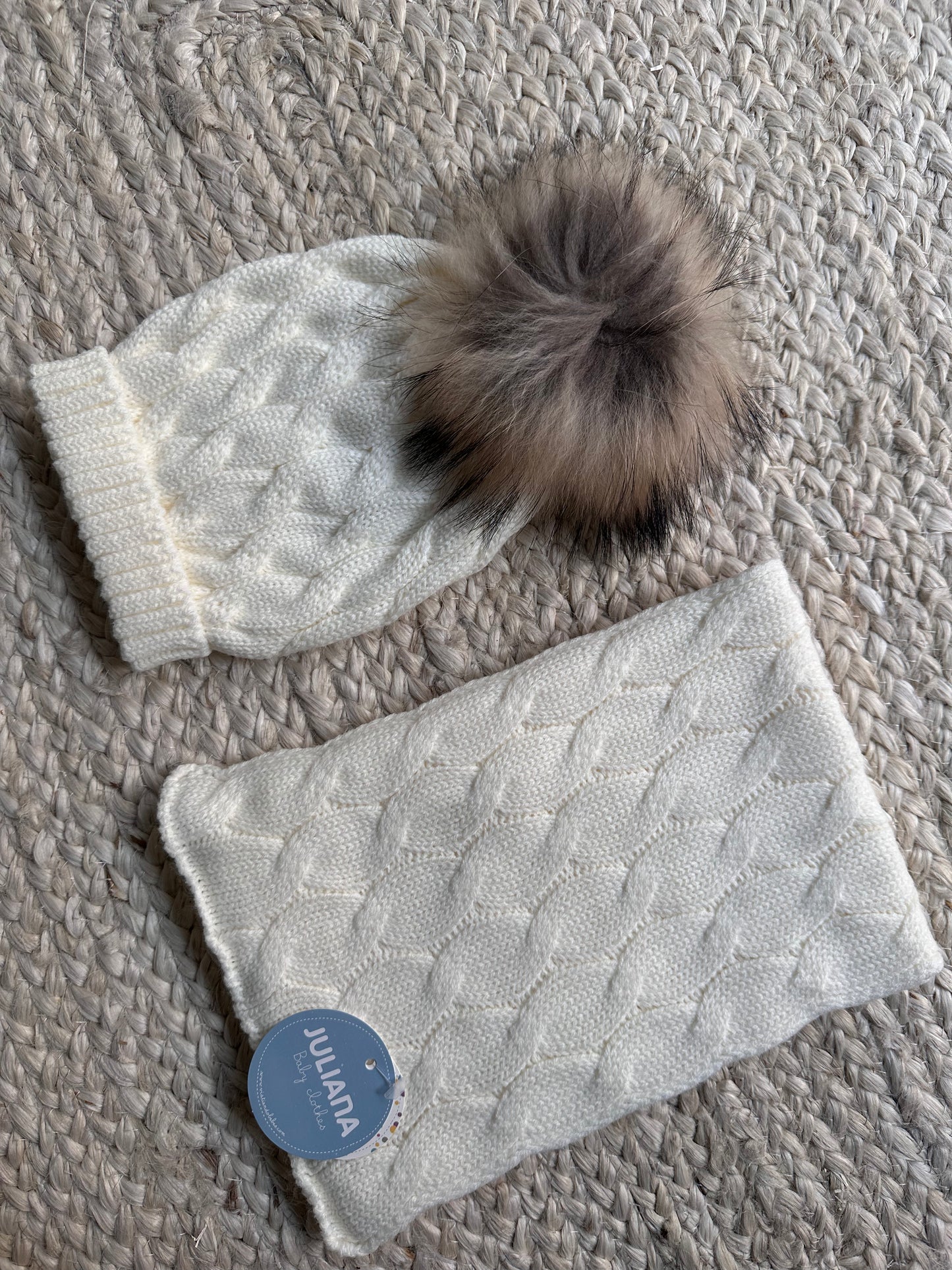 JULIANA - Set cappello e sciarpa pon pon