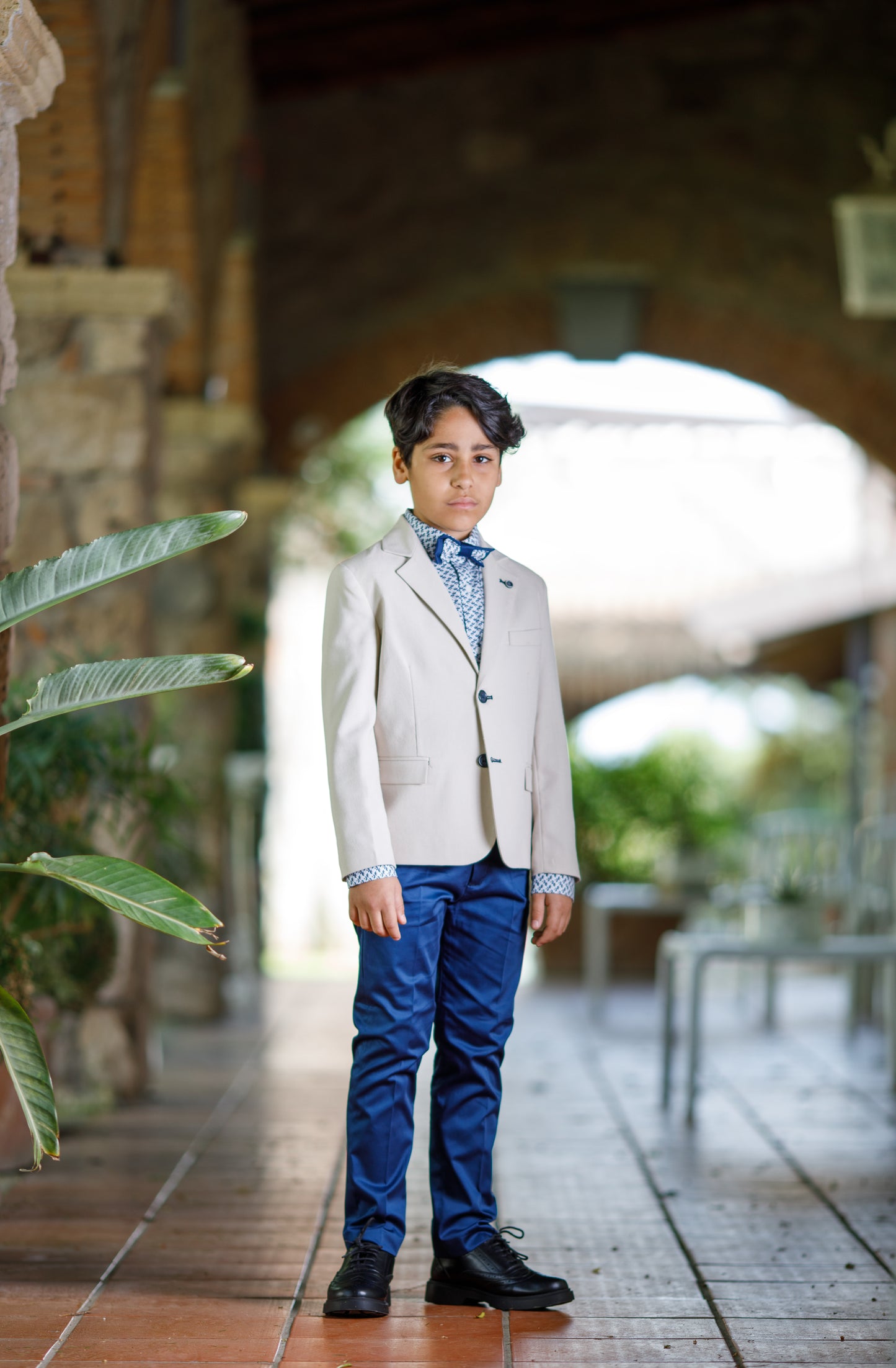 NEVER TOO - Completo con camicia papillon pantalone