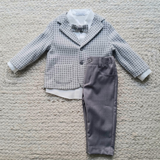 Barcellino - Completo giacca, camicia pantalone e  pappion